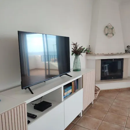 Nyaraló Sea House *