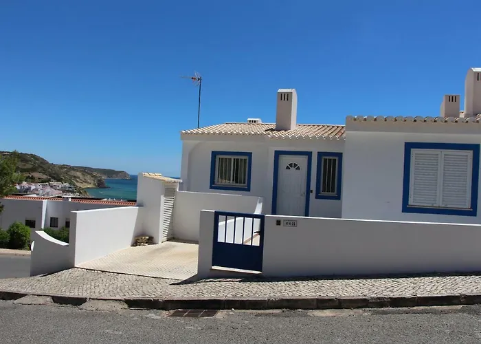 Semesterbostad Sea House *