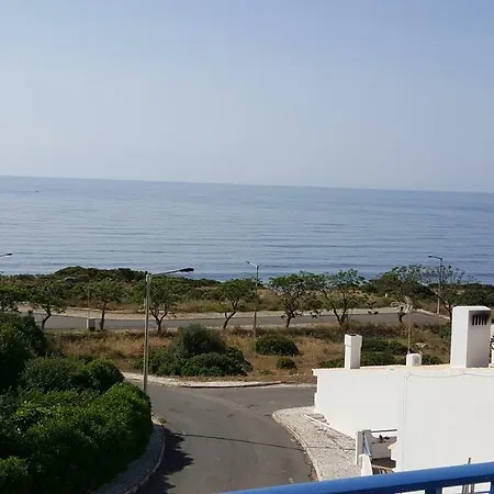 Sea House Ferienhaus Salema