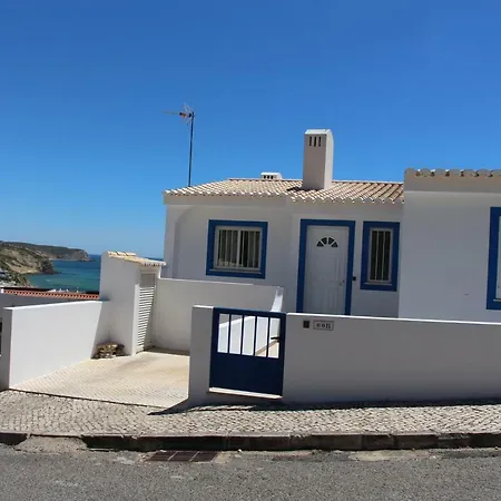Дом отдыха Sea House *